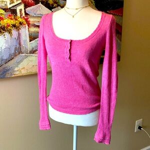 NAF NAF long sleeves pink sweater top. 10% wool. Great for cooler temperatures